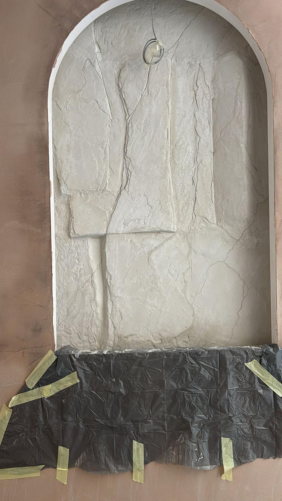 Arched decorative stone niche alcove